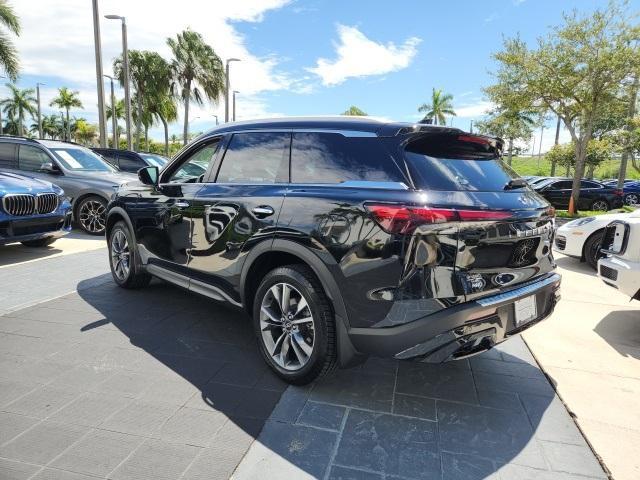 Photo of 2023 Mineral Black INFINITI QX60