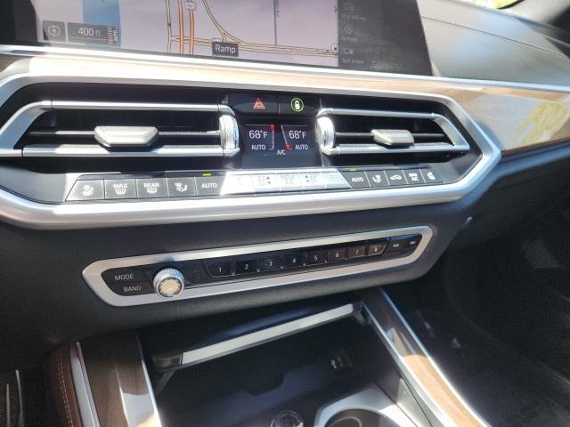 Photo of 2020 Black Sapphire Metallic BMW X5