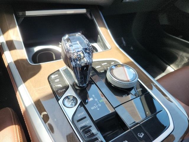Photo of 2020 Black Sapphire Metallic BMW X5