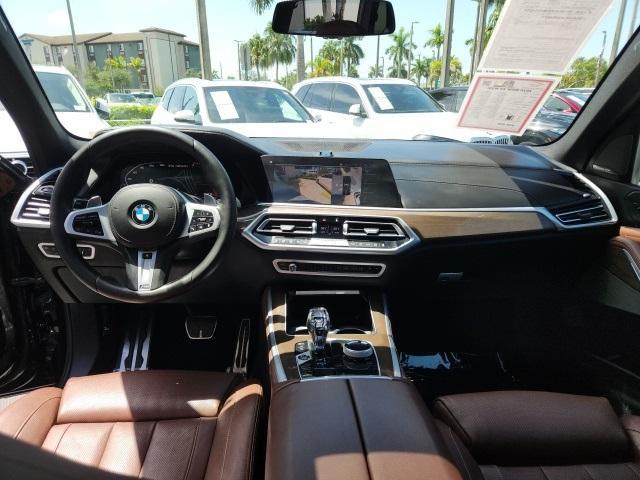 Photo of 2020 Black Sapphire Metallic BMW X5