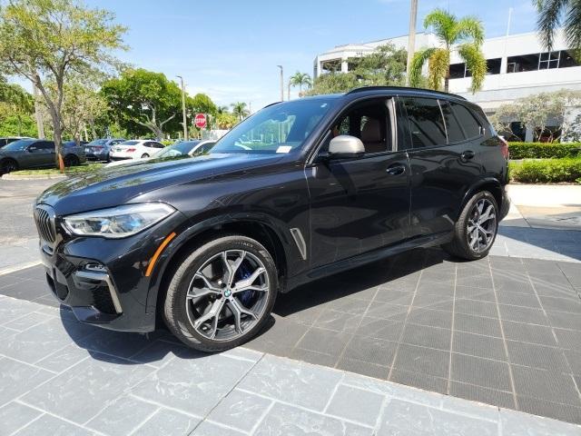 Photo of 2020 Black Sapphire Metallic BMW X5