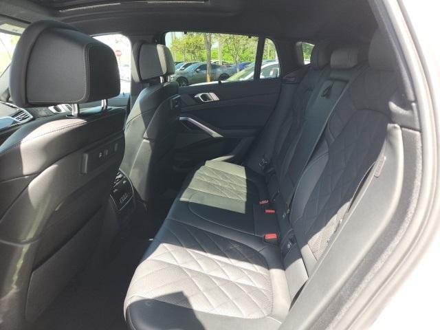 Photo of 2023 White Metallic BMW X6