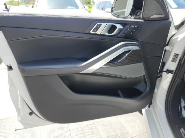 Photo of 2023 White Metallic BMW X6