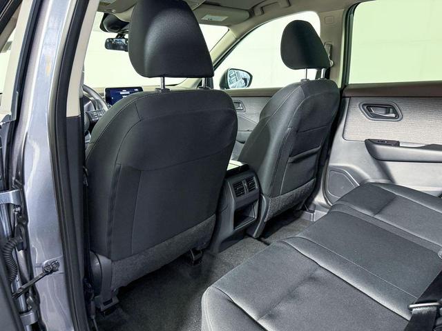 Photo of 2023 Gun Metallic Nissan Rogue