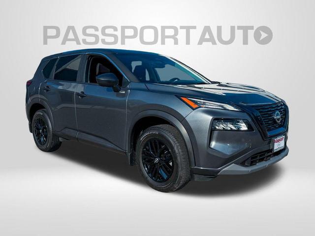 Photo of 2023 Gun Metallic Nissan Rogue