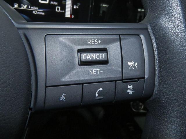 Photo of 2025 Super Black Nissan Kicks