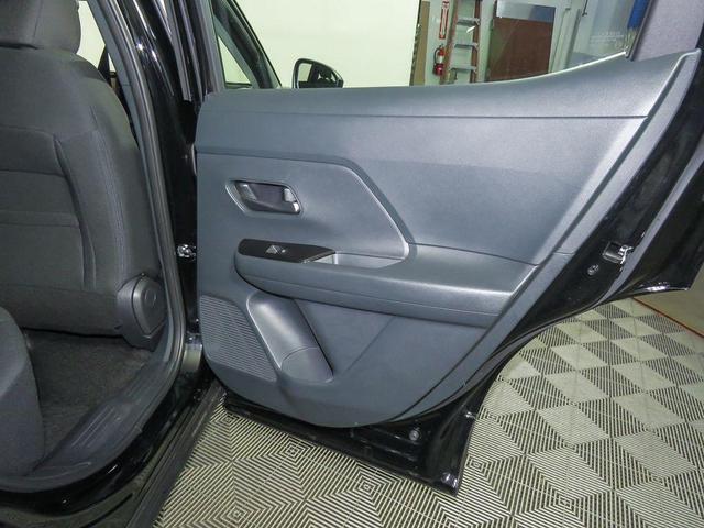 Photo of 2025 Super Black Nissan Kicks