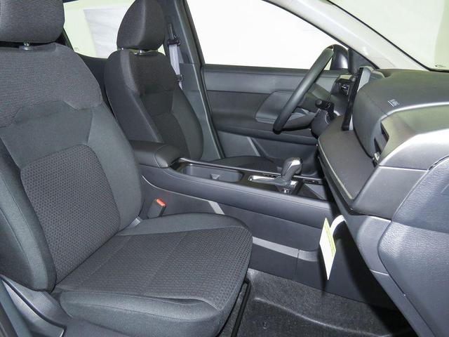 Photo of 2025 Super Black Nissan Kicks