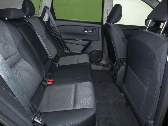 Photo of 2025 Gun Metallic Nissan Rogue