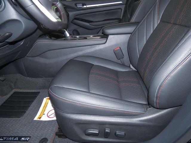 Photo of 2025 Scarlet Ember Nissan Altima