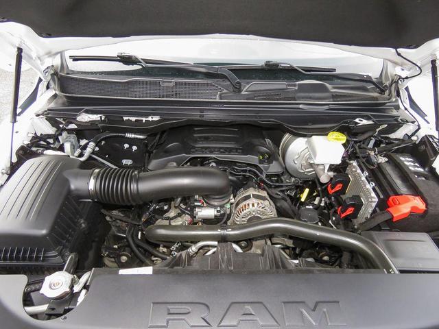 Photo of 2022 Bright White Clearcoat RAM 1500