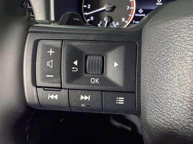 Photo of 2026 Everest White Pearl Nissan Rogue
