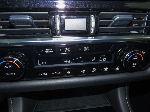 Photo of 2025 Brilliant Silver Metallic Nissan Pathfinder