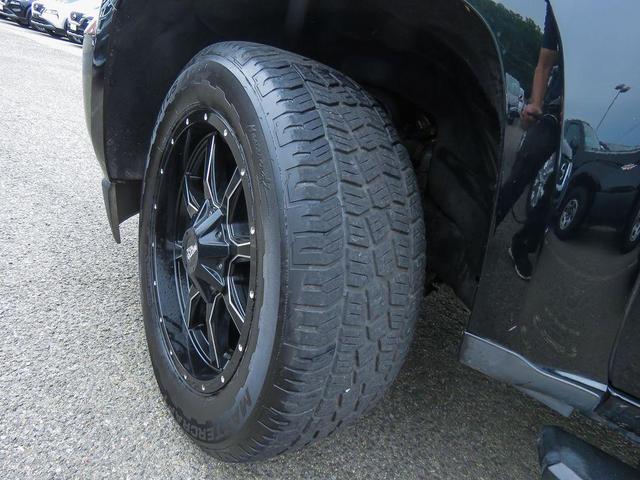 Photo of 2018 Onyx Black GMC Canyon