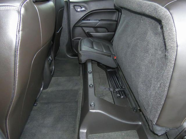 Photo of 2018 Onyx Black GMC Canyon
