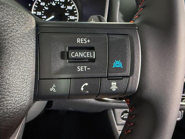 Photo of 2026 Everest White Pearl Tricoat Nissan Rogue