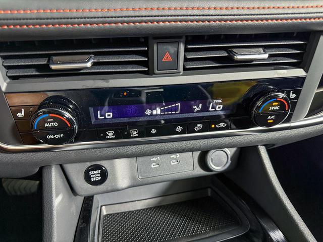Photo of 2026 Everest White Pearl Tricoat Nissan Rogue