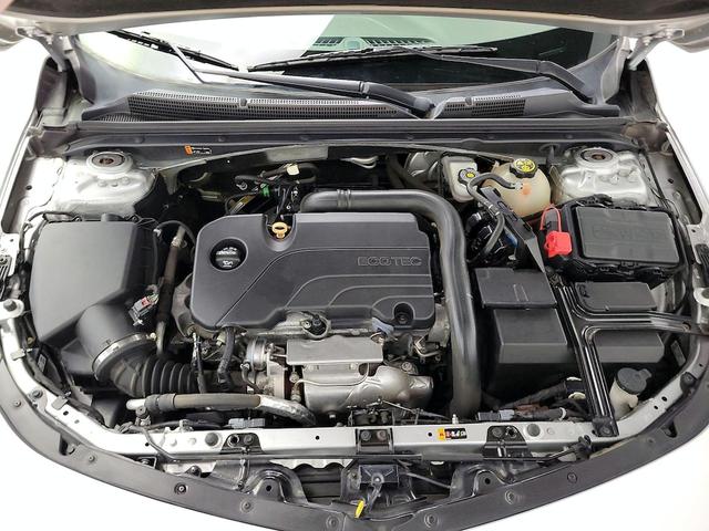 Photo of 2019 Silver Chevrolet Malibu