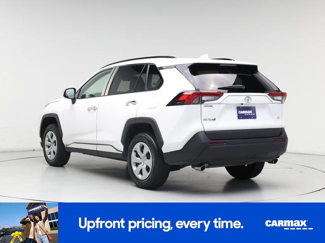 Photo of 2021 White Toyota RAV4