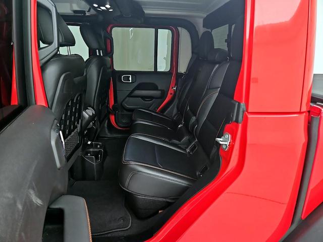 Photo of 2021 Red Jeep Gladiator
