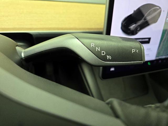 Photo of 2021 Black Tesla Model 3