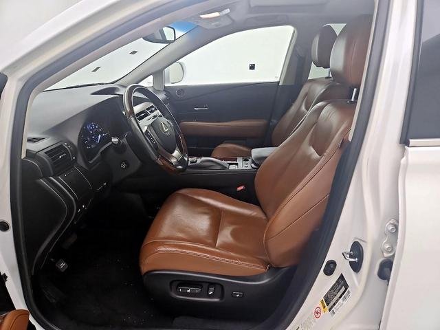Photo of 2015 White Lexus RX 350