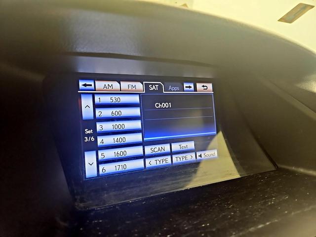 Photo of 2015 White Lexus RX 350