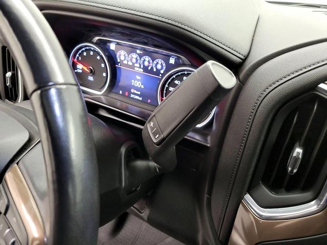 Photo of 2019 Black Chevrolet Silverado 1500