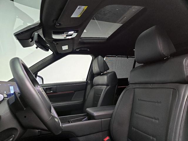 Photo of 2025 Black Hyundai SANTA FE
