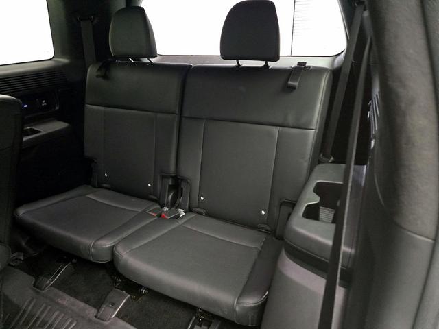 Photo of 2025 Black Hyundai SANTA FE
