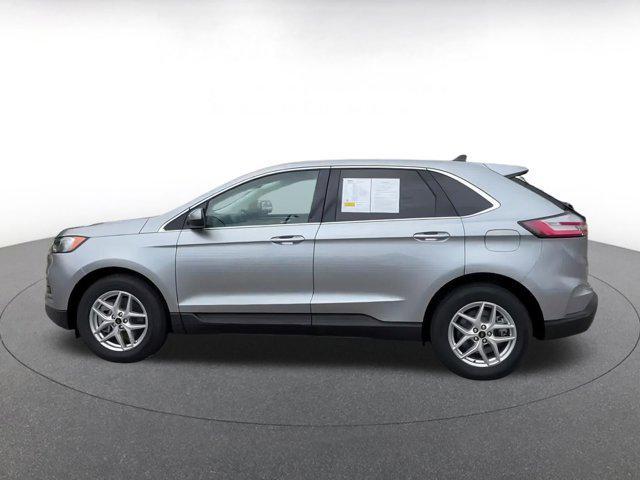 Photo of 2024 Iconic Silver Metallic Ford Edge