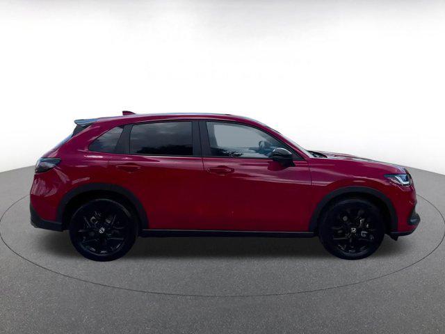Photo of 2025 Milano Red Honda HR-V