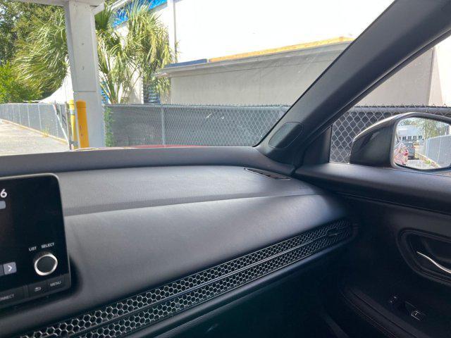 Photo of 2025 Milano Red Honda HR-V