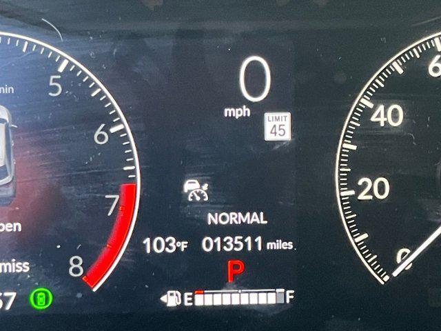 Photo of 2025 Milano Red Honda HR-V