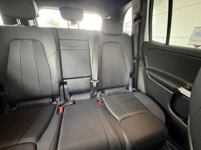Photo of 2024 Polar White Mercedes-Benz GLB 250