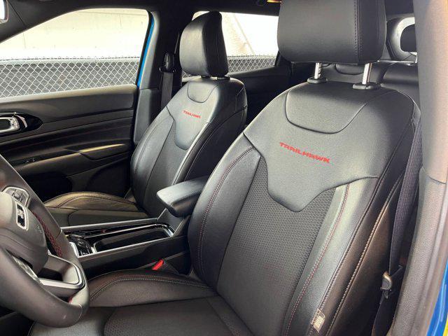 Photo of 2025 Hydro Blue Pearlcoat Jeep Compass