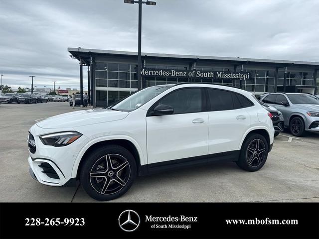 Photo of 2025 Polar White Mercedes-Benz GLA 250