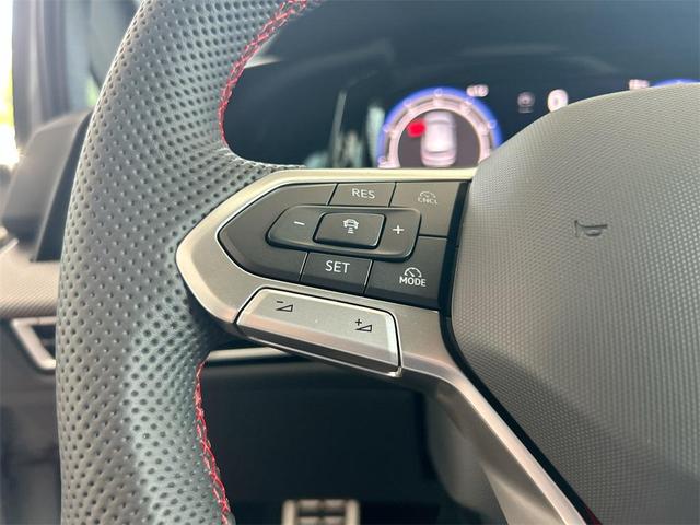Photo of 2025 Moonstone Gray Volkswagen Golf GTI
