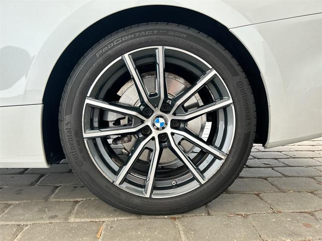 Photo of 2023 Mineral White Metallic BMW 430