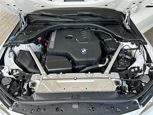 Photo of 2023 Mineral White Metallic BMW 430