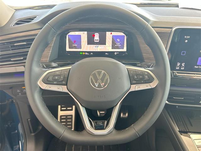 Photo of 2025 Mountain Lake Blue Metallic Volkswagen Atlas