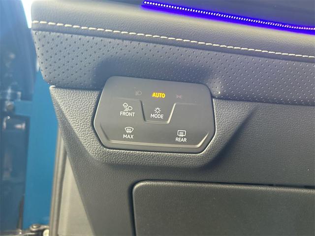 Photo of 2025 Mountain Lake Blue Metallic Volkswagen Atlas