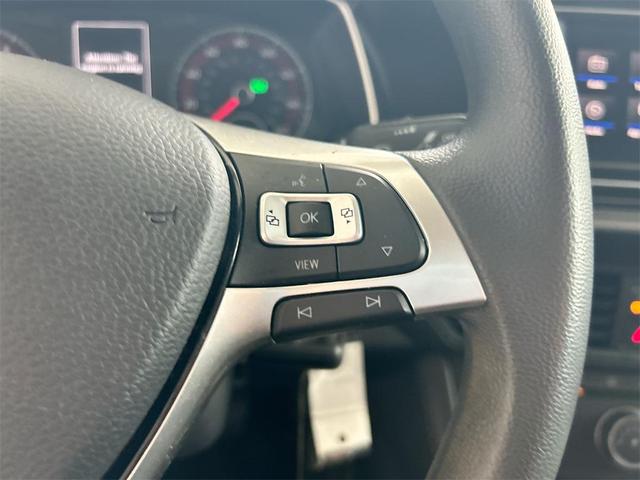 Photo of 2021 Black Uni Volkswagen Jetta