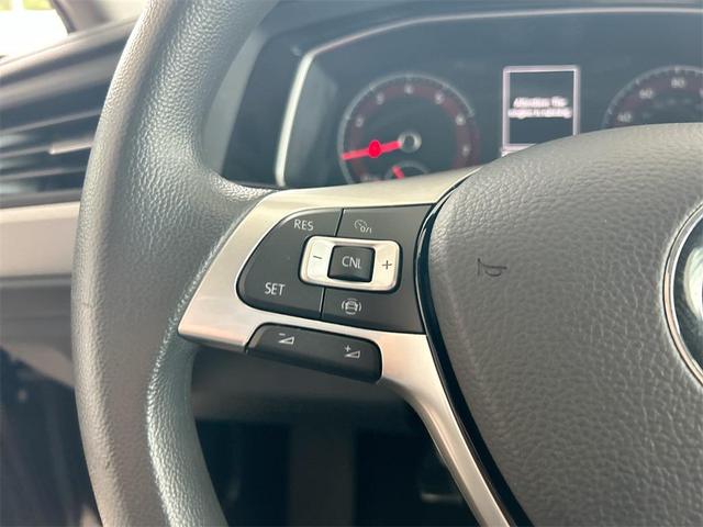 Photo of 2021 Black Uni Volkswagen Jetta