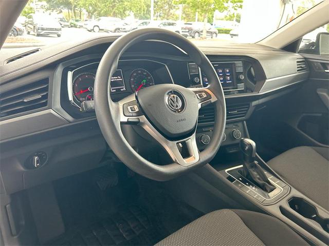 Photo of 2021 Black Uni Volkswagen Jetta