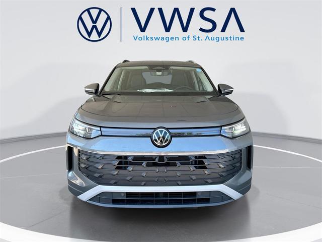 Photo of 2025 Platinum Gray Metallic Volkswagen Tiguan