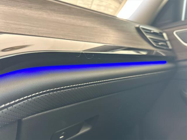 Photo of 2025 Platinum Gray Metallic Volkswagen Atlas