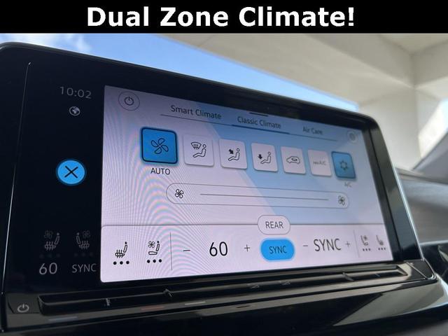 Photo of 2025 Deep Black Pearl Volkswagen Atlas