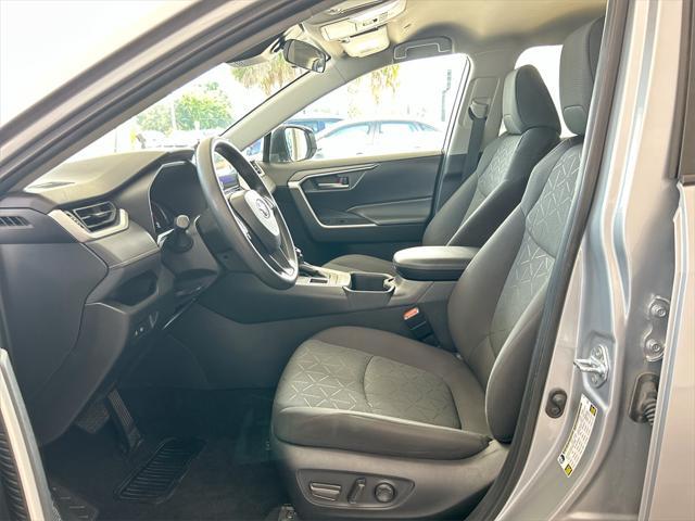 Photo of 2024 Silver Sky Metallic Toyota RAV4