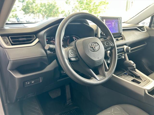 Photo of 2024 Silver Sky Metallic Toyota RAV4
